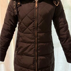 Zara Black Puffer Jacket with Quilted Design